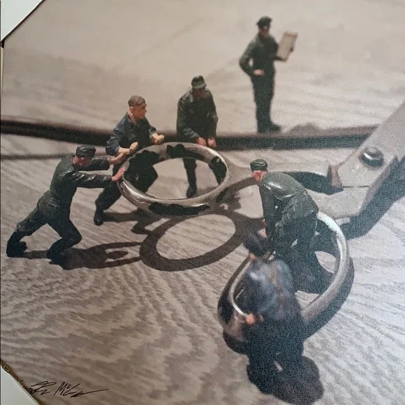 "Mark Hogancamp-like" Canvas Picture (NWT) - Picture 6 of 10